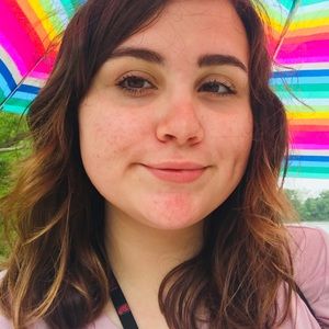 Meet your Posher, Amelia